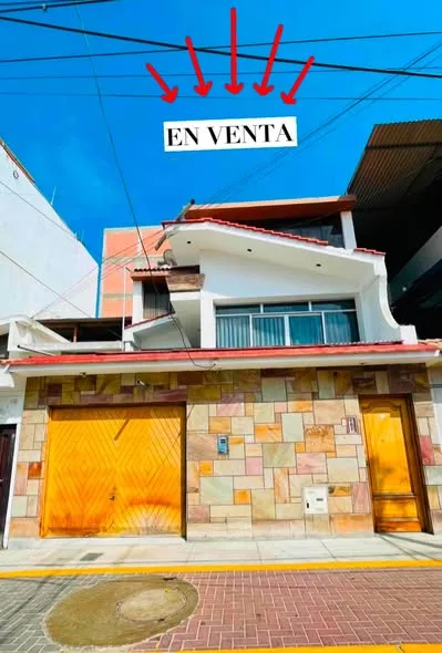 Casa en Venta Urb. Santa Cristina