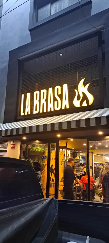 La Brasa 107
