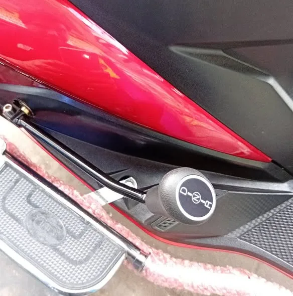 Tri Moto Polux Prisma 150P roja con maletero y parabrisas en la tienda Motomax de Chimbote