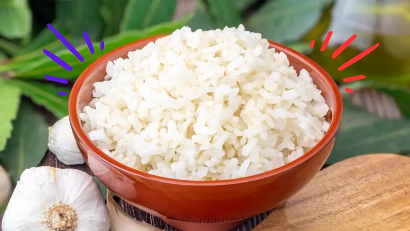 Chaufa de pollo especial con sillao y ajonjolí