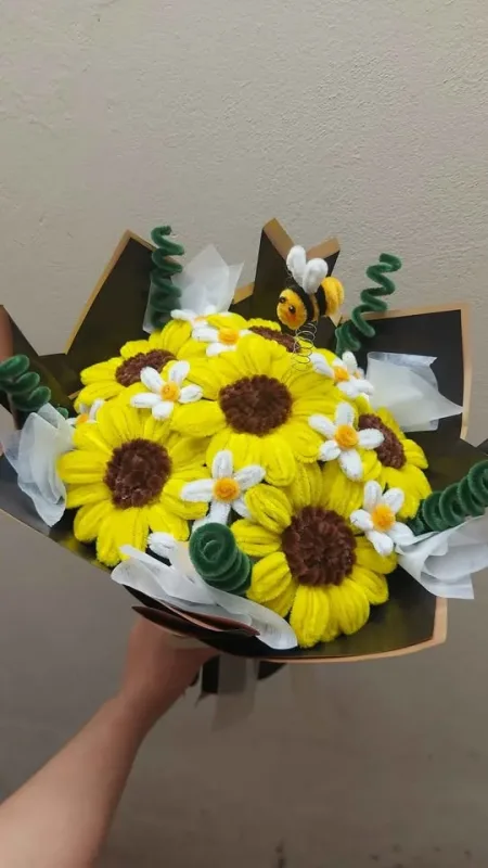 Ramos de girasoles eternos de limpiapipas hechos a mano para el Día de las Flores Amarillas