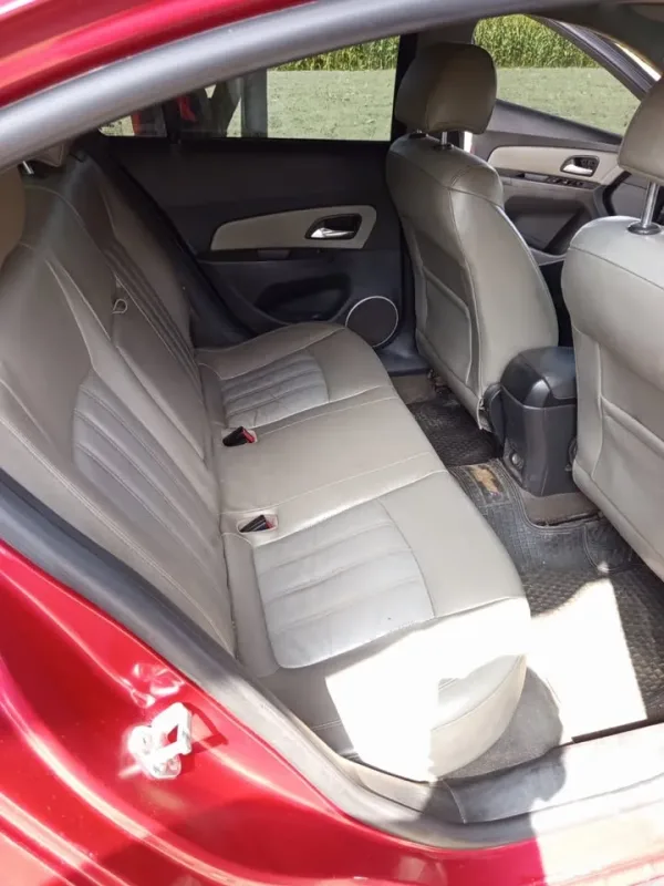 Chevrolet Cruze LS automático — Chimbote